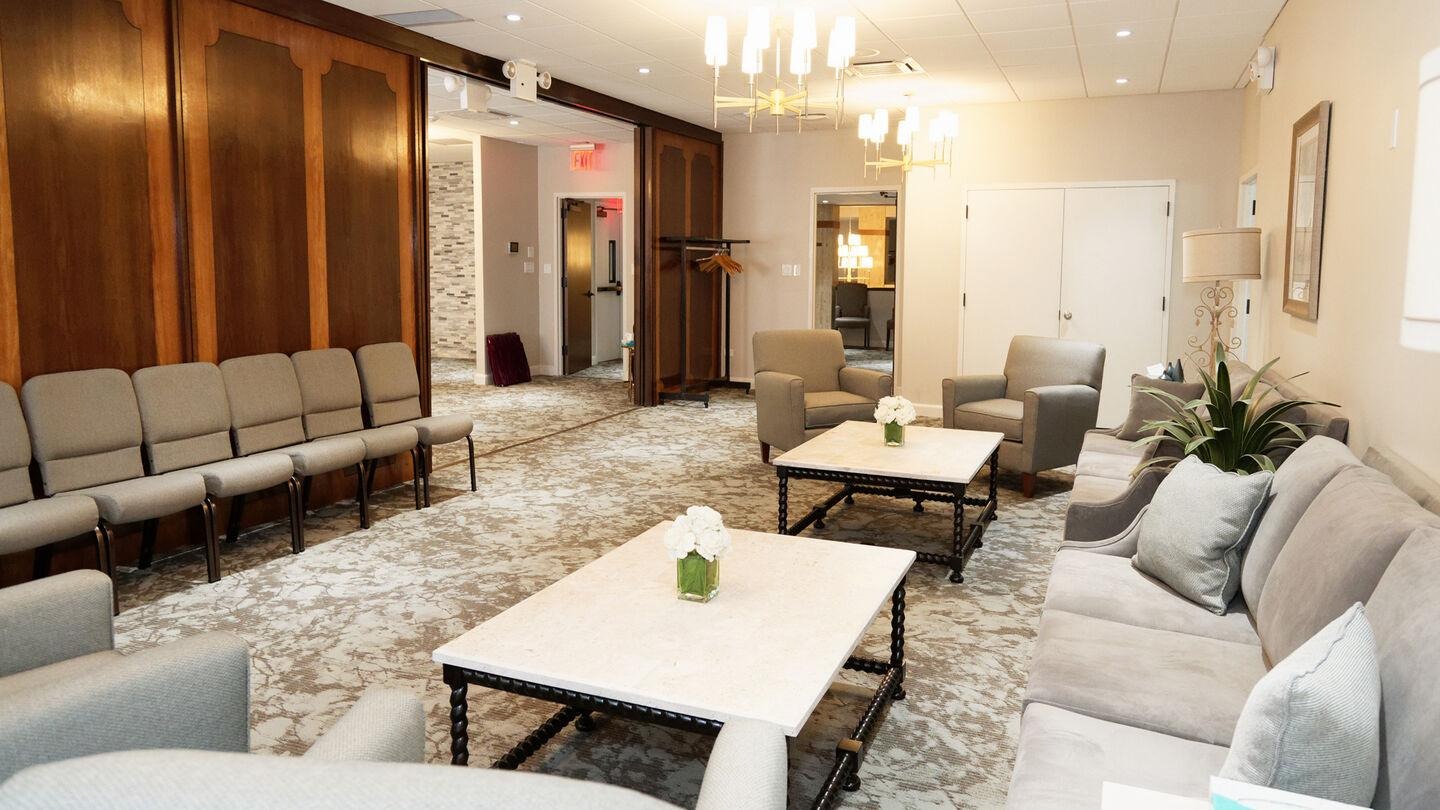 Alaniz Funeral Home gallery image 3