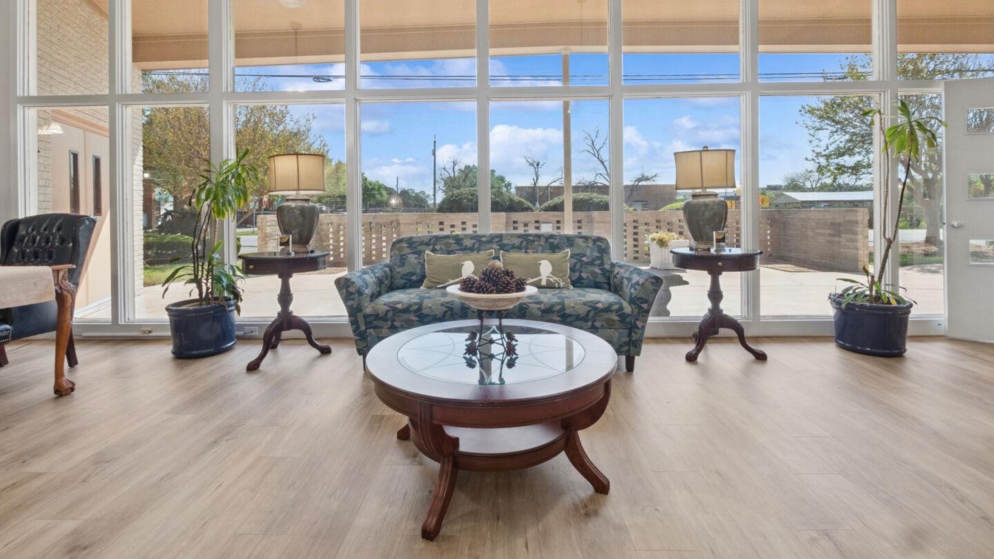Alaniz Funeral Home gallery image 4